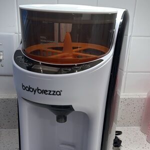 Baby Brezza Formula Maker